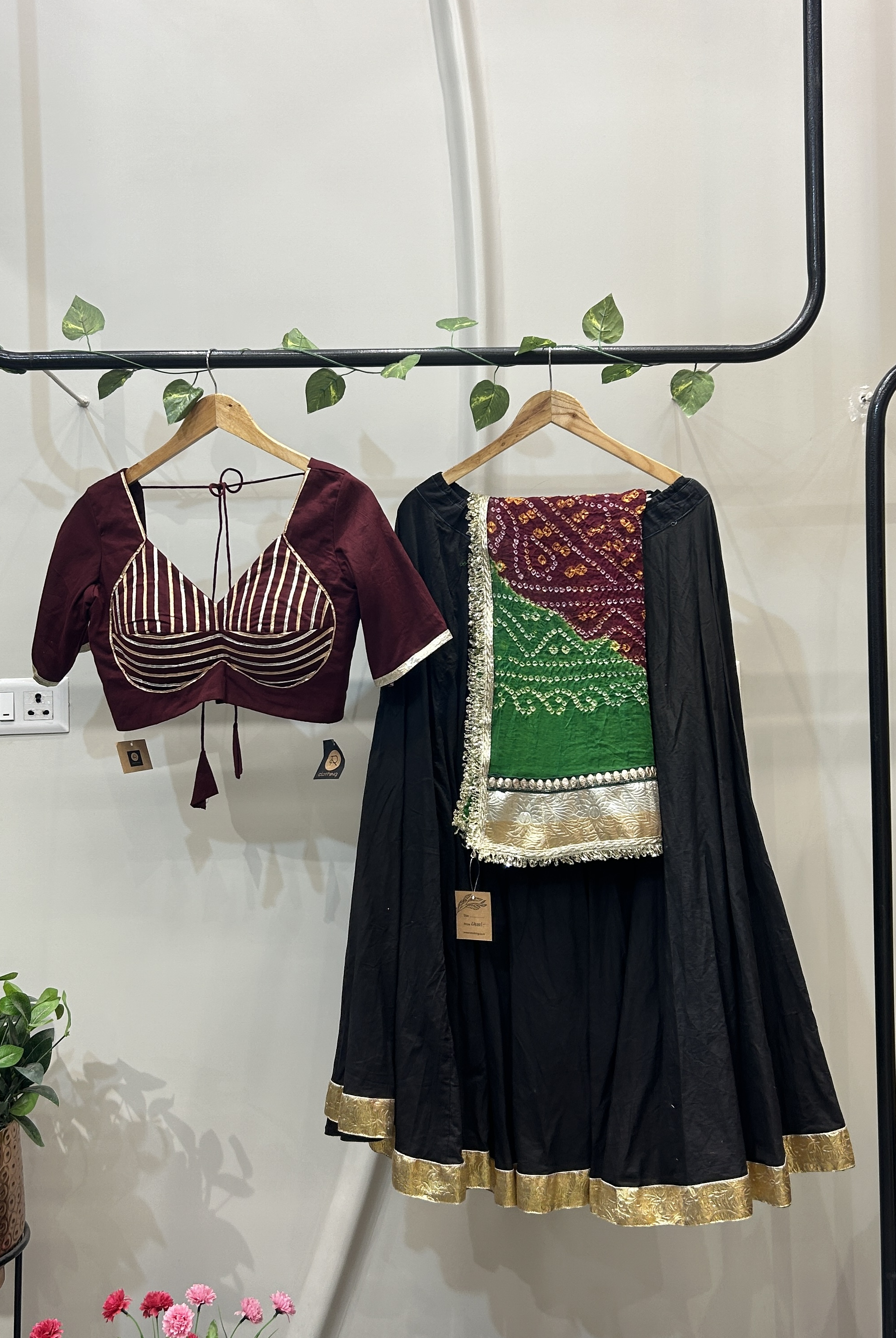 BLACK & MULTI